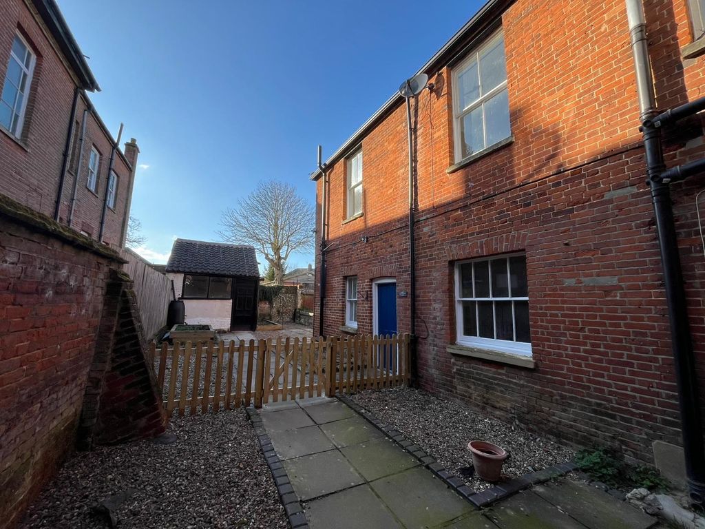 Property photo 1 of 21 Image
