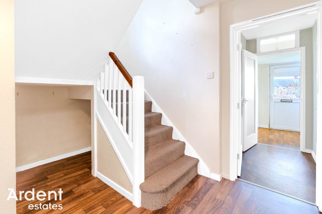 Property photo 3 of 29