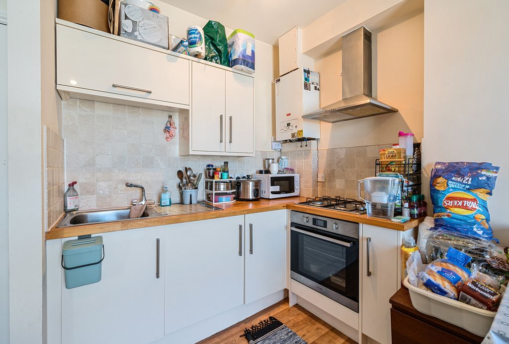 Property photo 2 of 9 1318059-4-6862c8F...