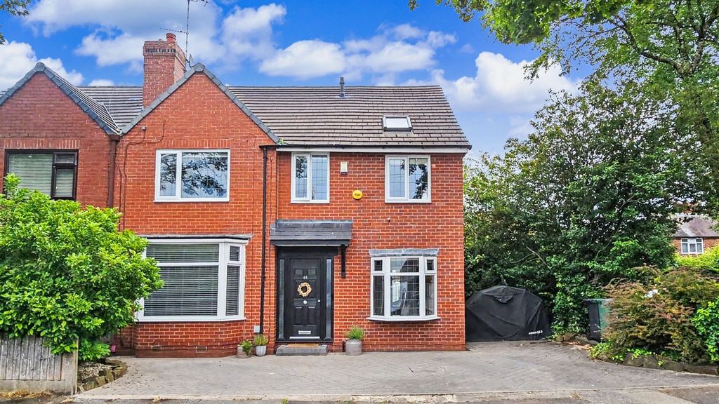 Property photo 1 of 36