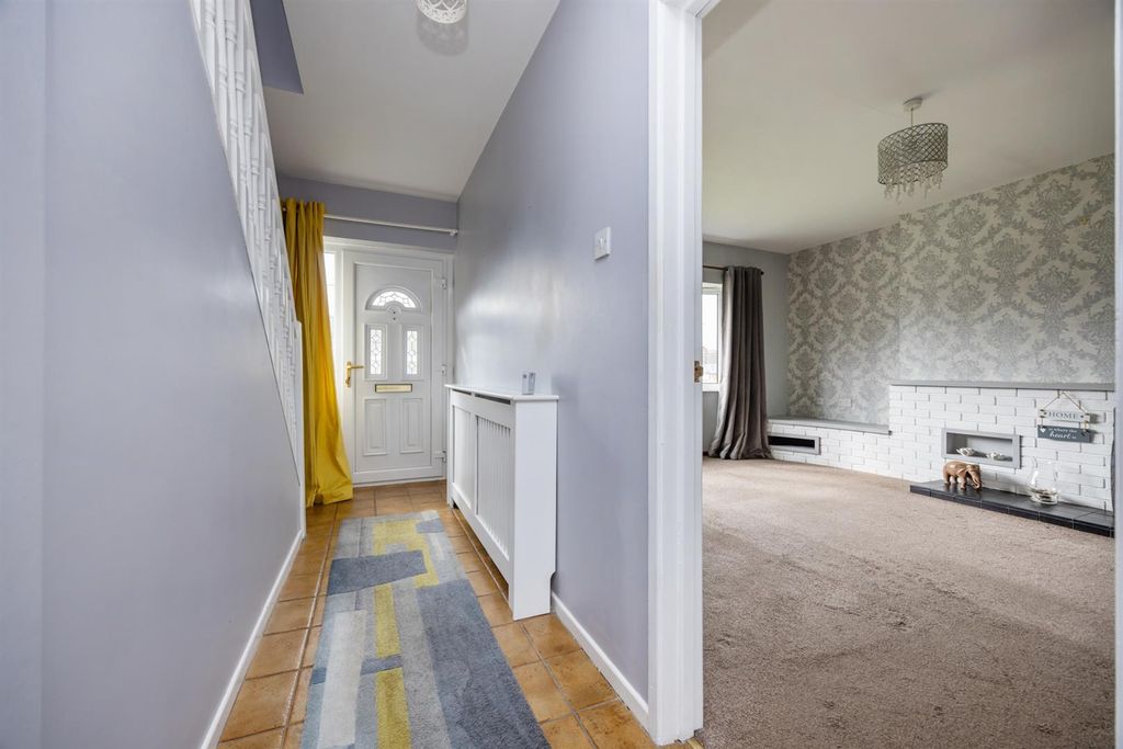 Property photo 3 of 22 11 Ashburn 15.Jpg
