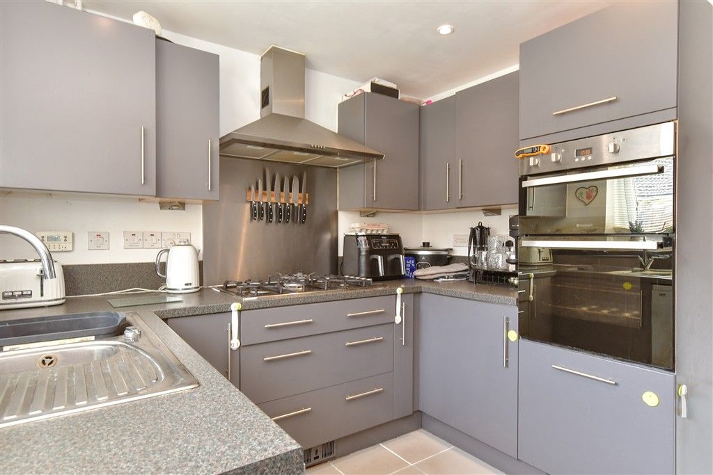 Property photo 1 of 15 Kitchen