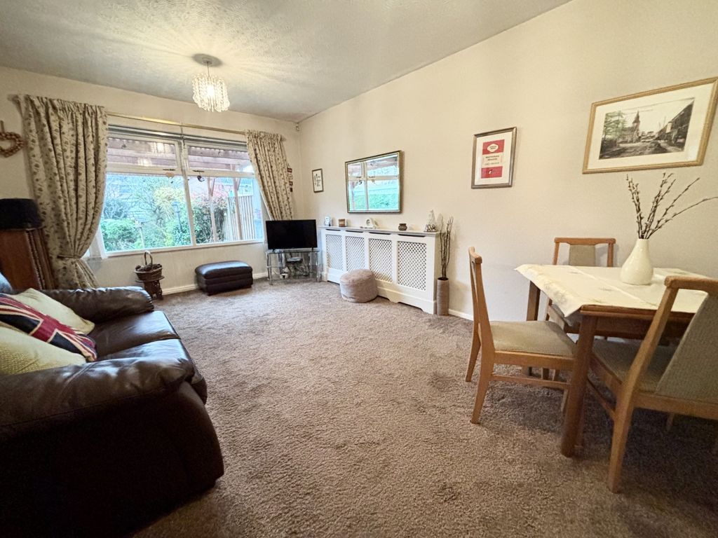 Property photo 3 of 15 Img_2515