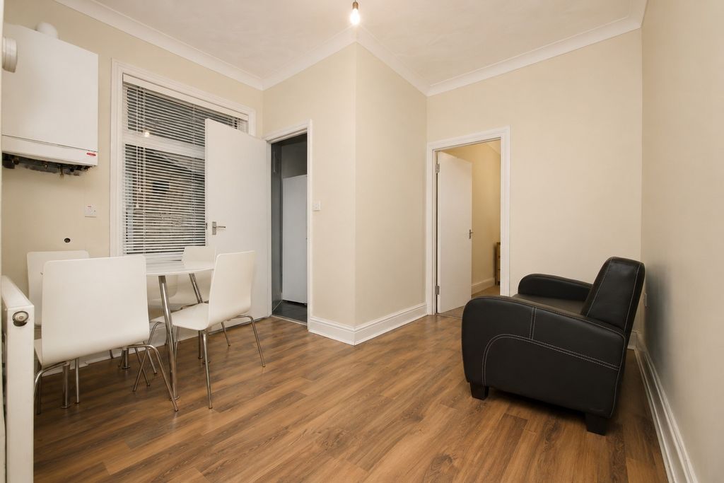 Property photo 3 of 11 5428312