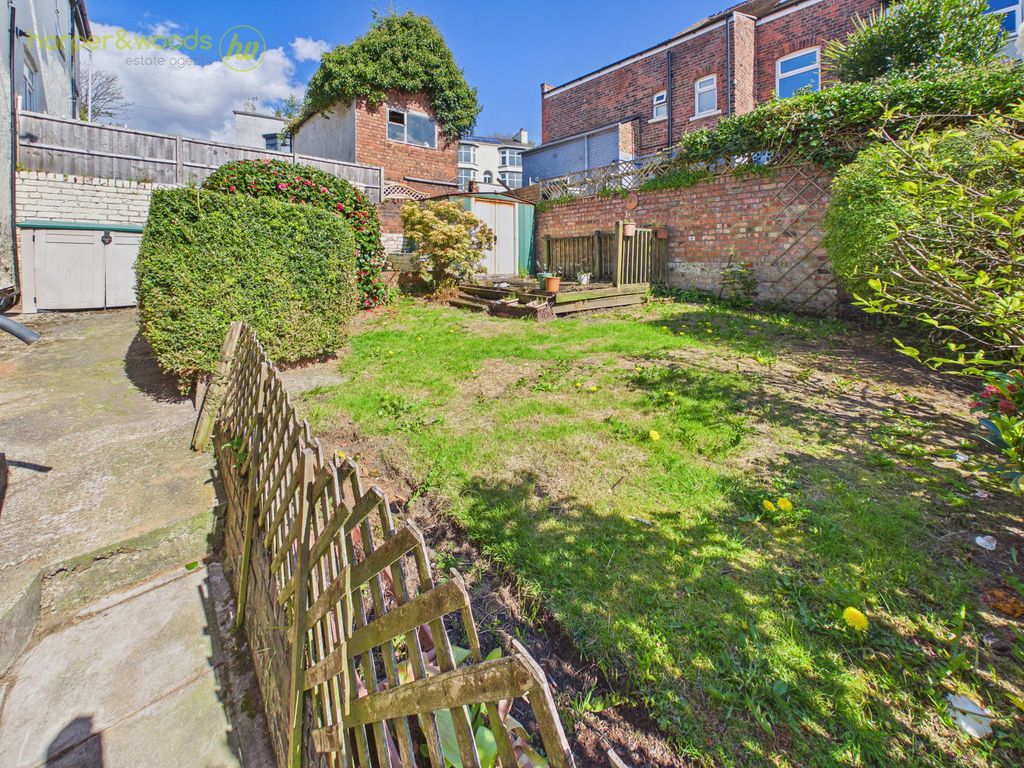 Property photo 3 of 43