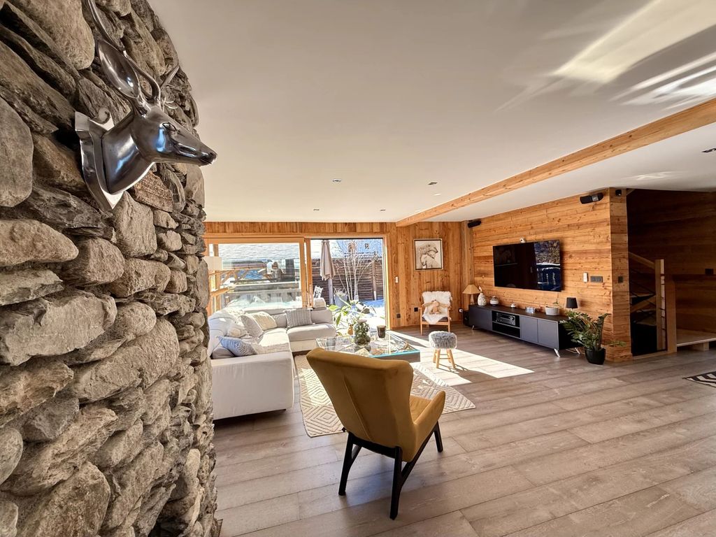 Property photo 3 of 22