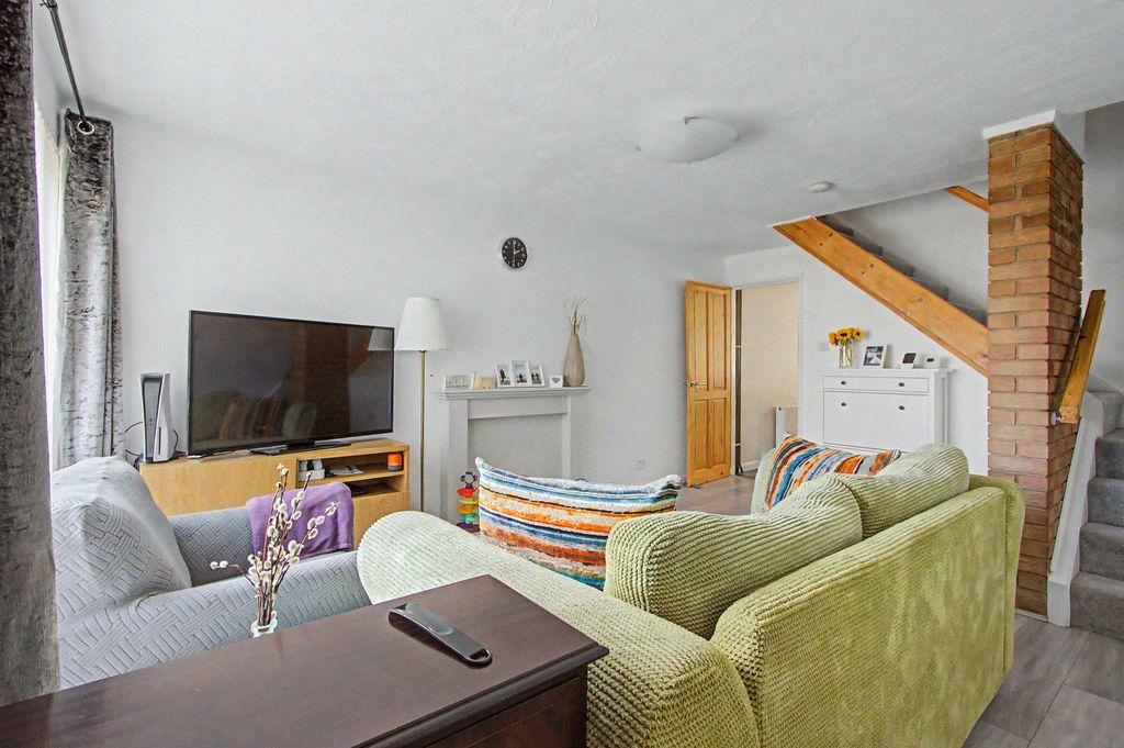 Property photo 2 of 14