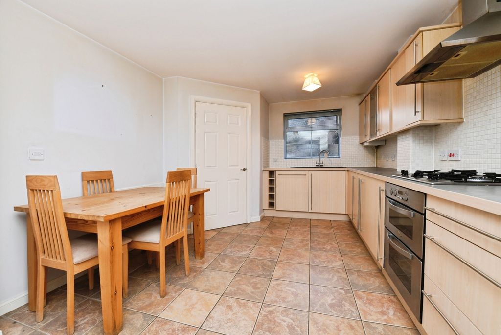 Property photo 2 of 13 Pbox-Img.Jpg