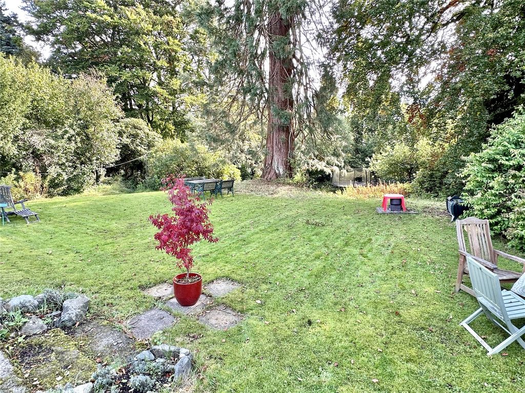 Property photo 2 of 16 Picture No. 22