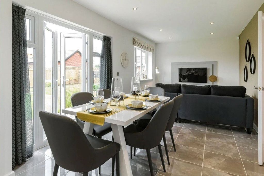 Property photo 3 of 12 Dining/Family Room