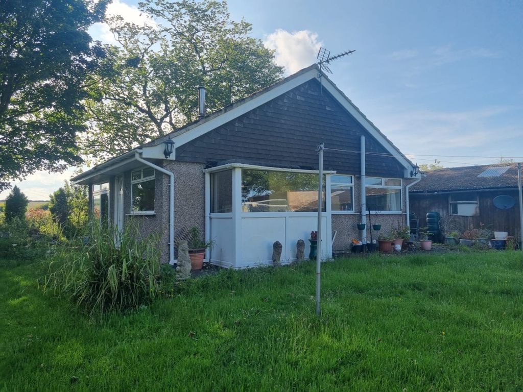 Property photo 3 of 27 4B8Bce57-7614-42c0-8Ca7-636A16cc6413