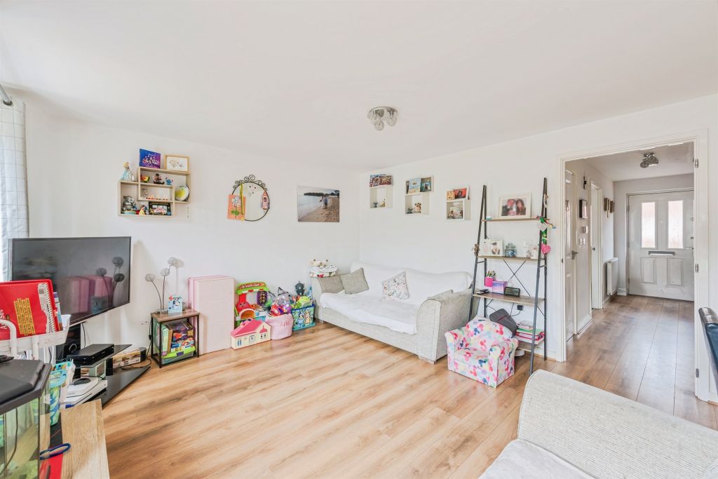 Property photo 2 of 17