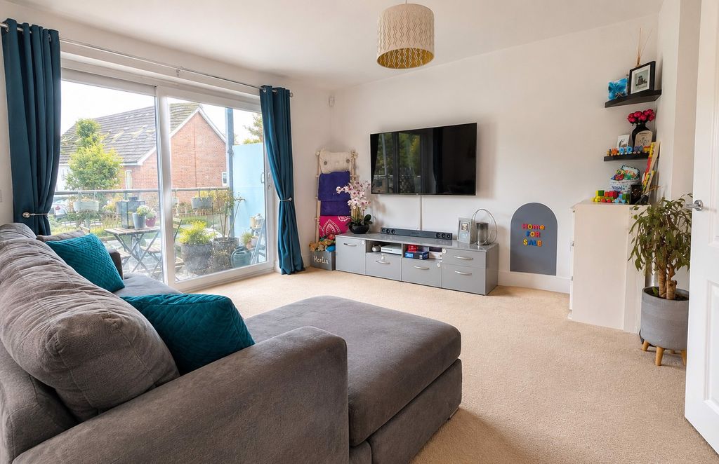 Property photo 2 of 12