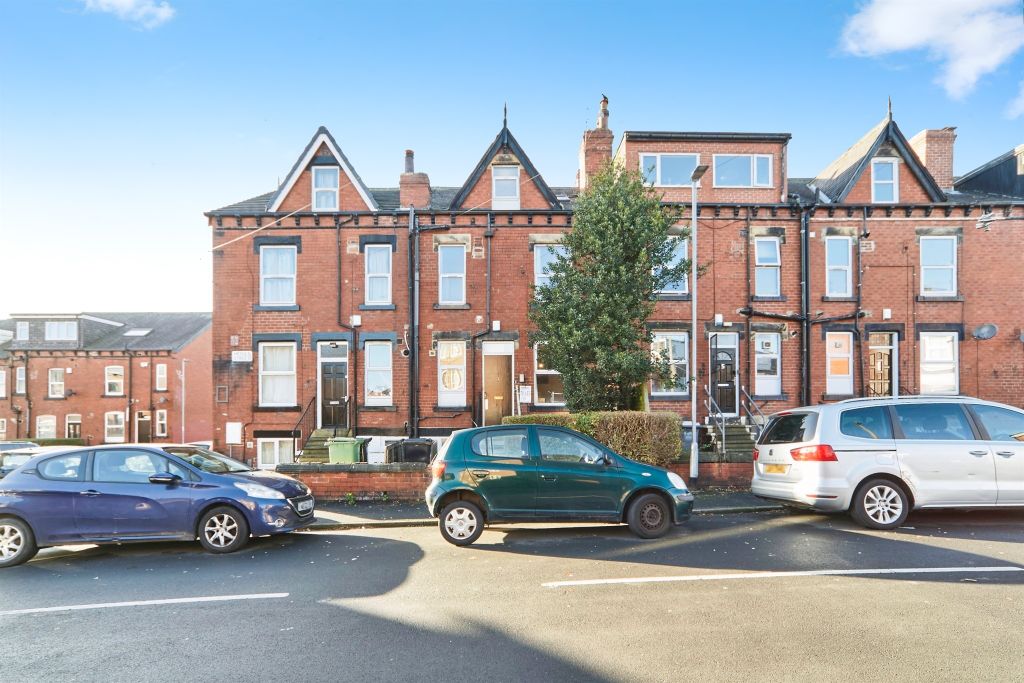 Property photo 1 of 12