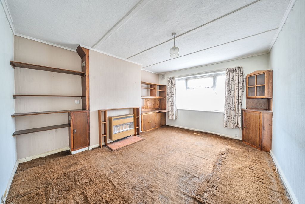 Property photo 3 of 17 1297805-14-682c92...
