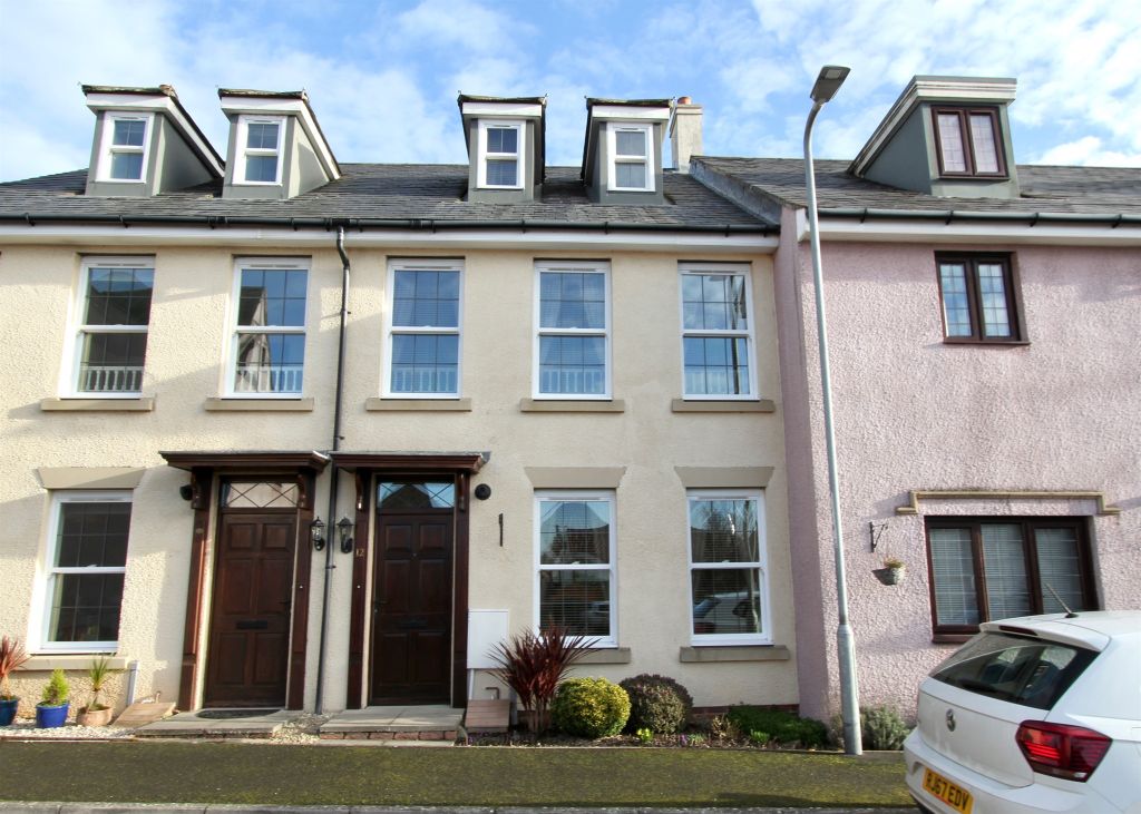 Property photo 1 of 22
