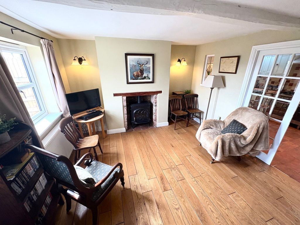 Property photo 3 of 11