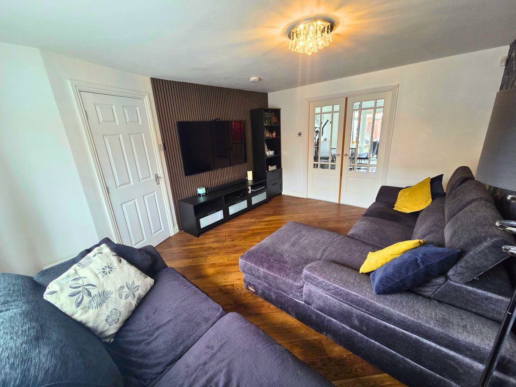 Property photo 3 of 34