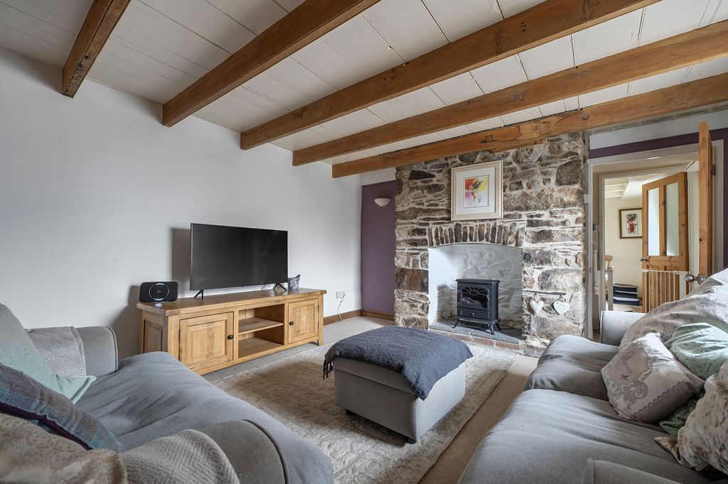 Property photo 2 of 15