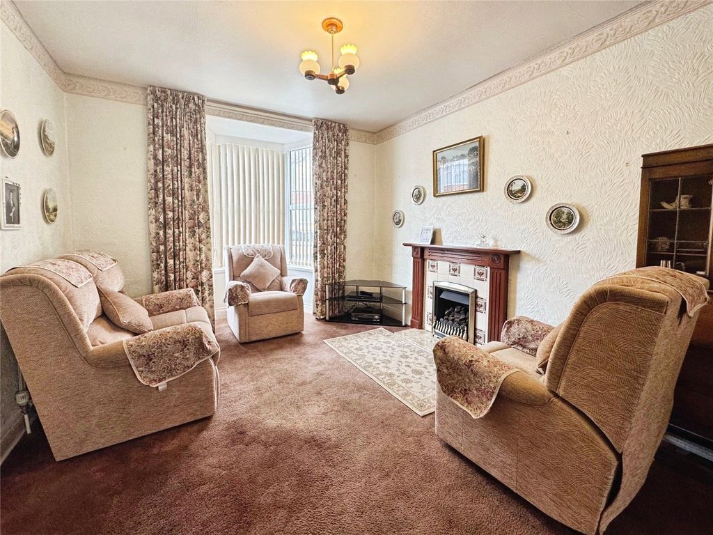 Property photo 3 of 13 Picture No. 39