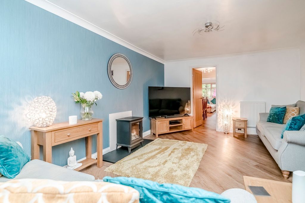 Property photo 2 of 46