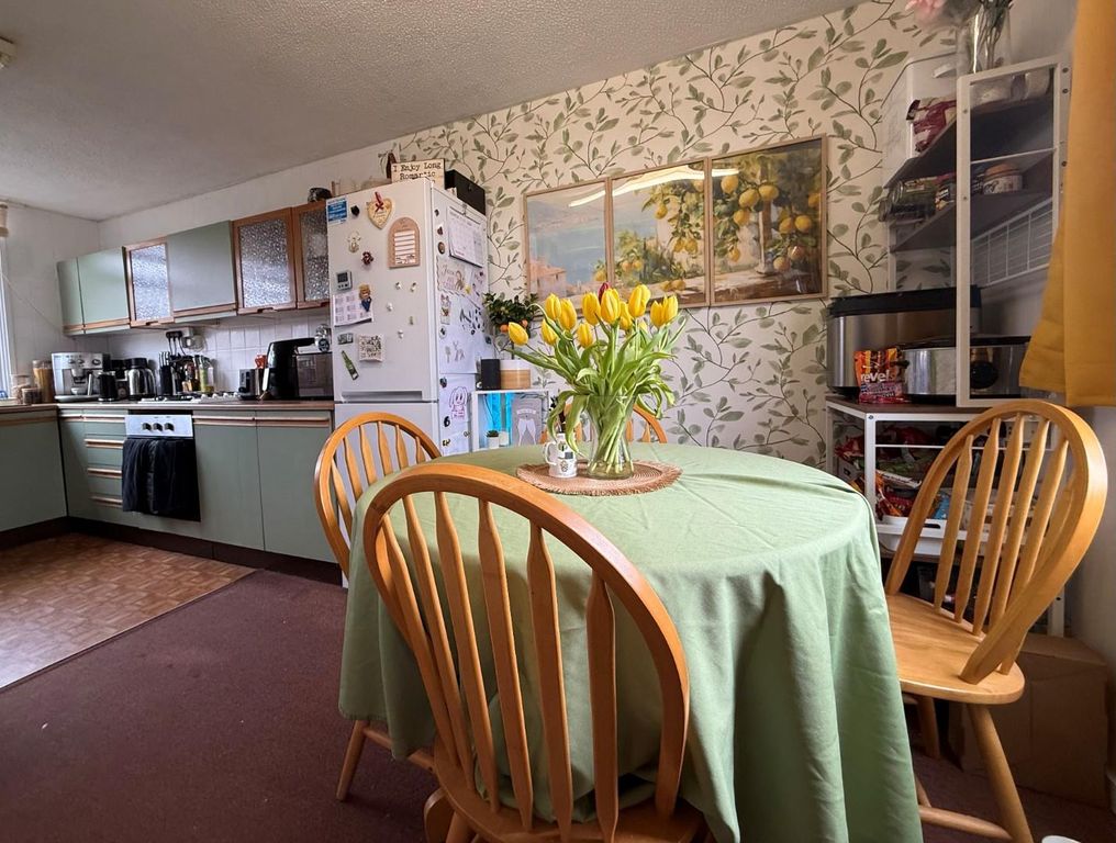 Property photo 3 of 14 6.Jpg