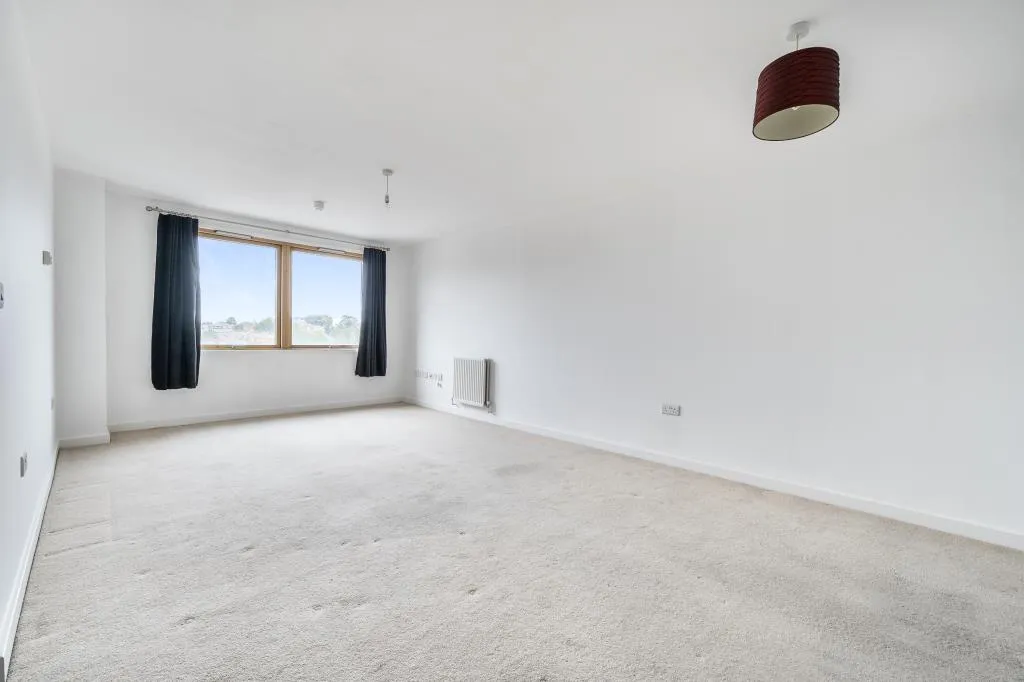 Central Reading, Berkshire RG1 - View 6