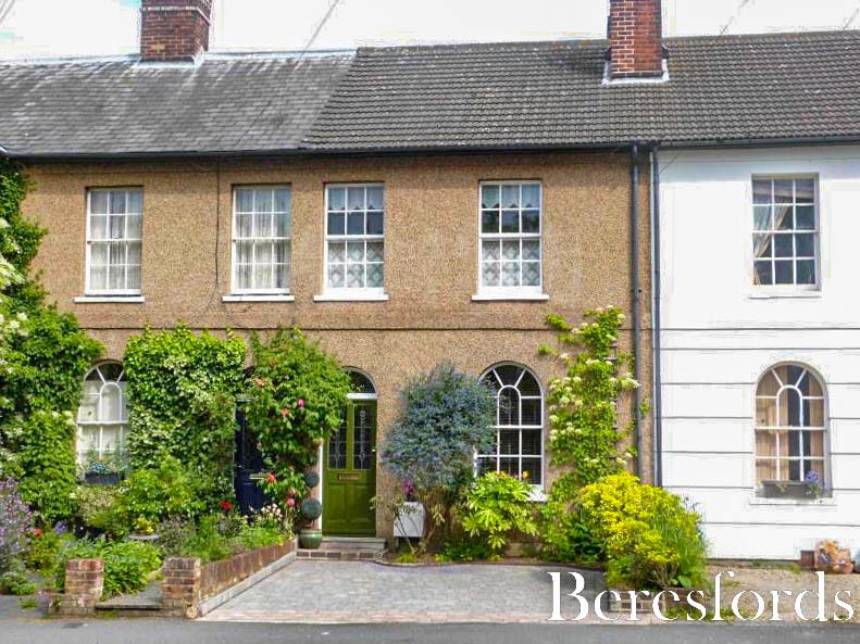 Property photo 1 of 18 Front