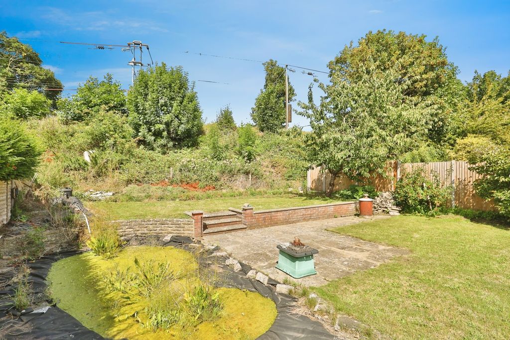 Property photo 2 of 11 Photo