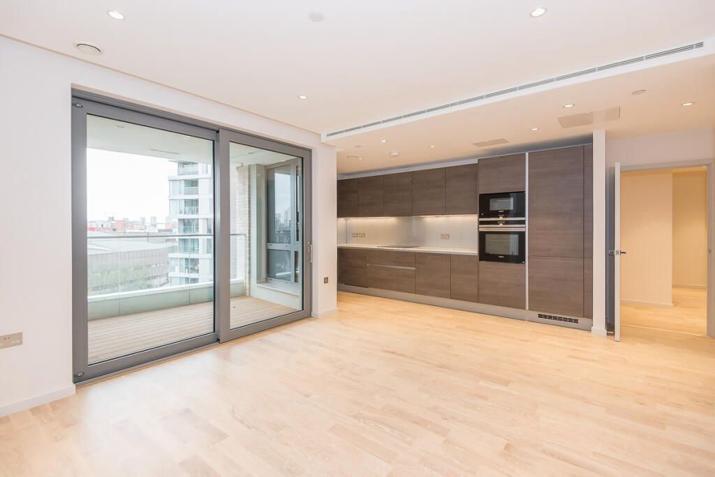 Property photo 1 of 15 4352380