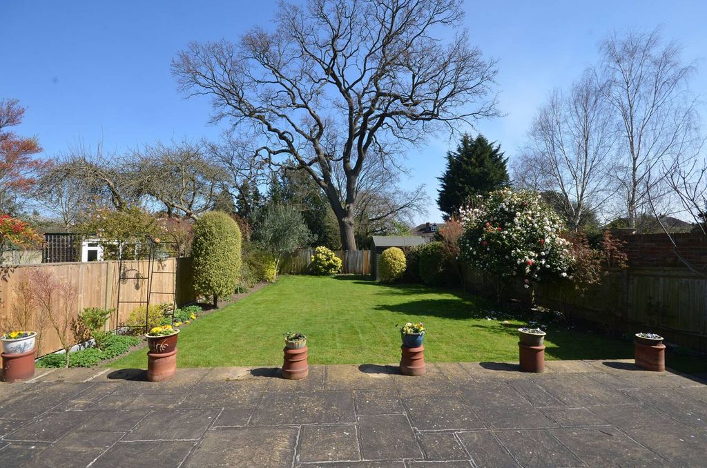 Property photo 3 of 11