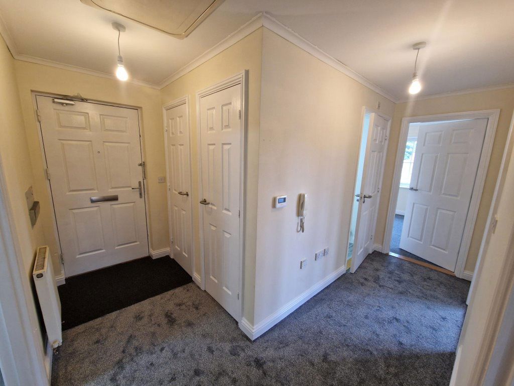 Property photo 3 of 8