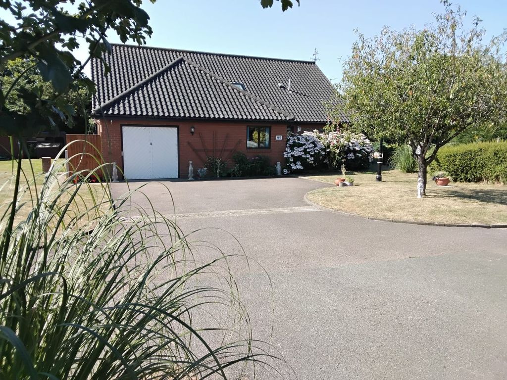 Property photo 1 of 26