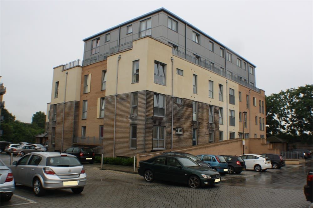 Property photo 1 of 1