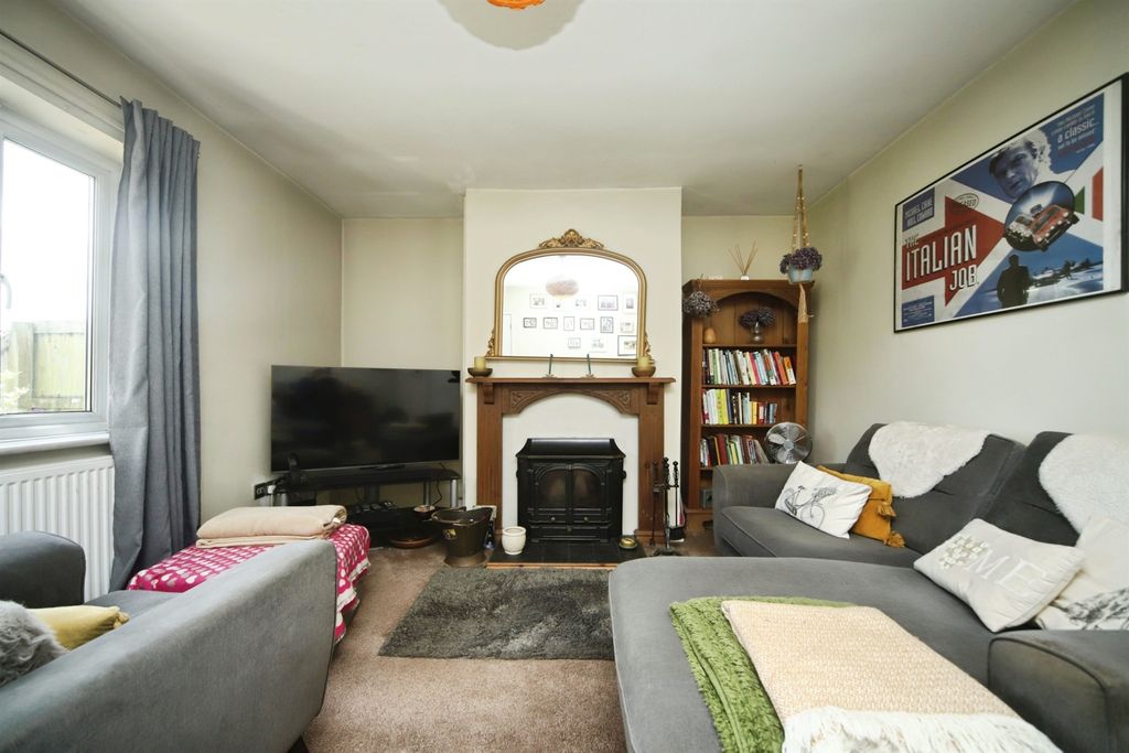 Property photo 3 of 17
