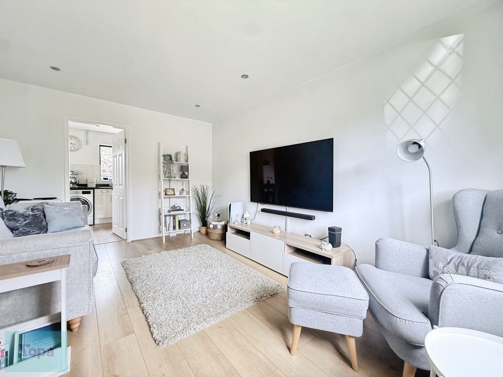 Property photo 2 of 13 B3d71242-Img_9341