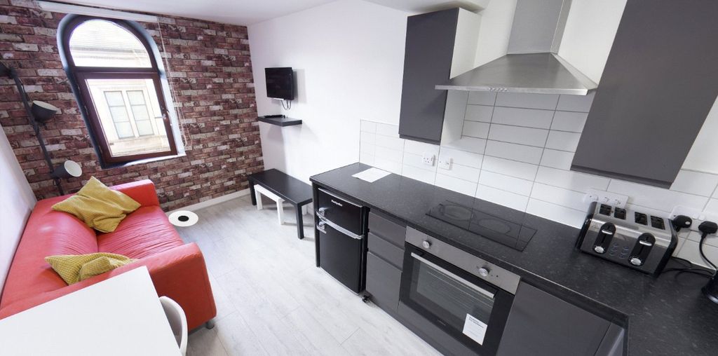 Property photo 1 of 12 1