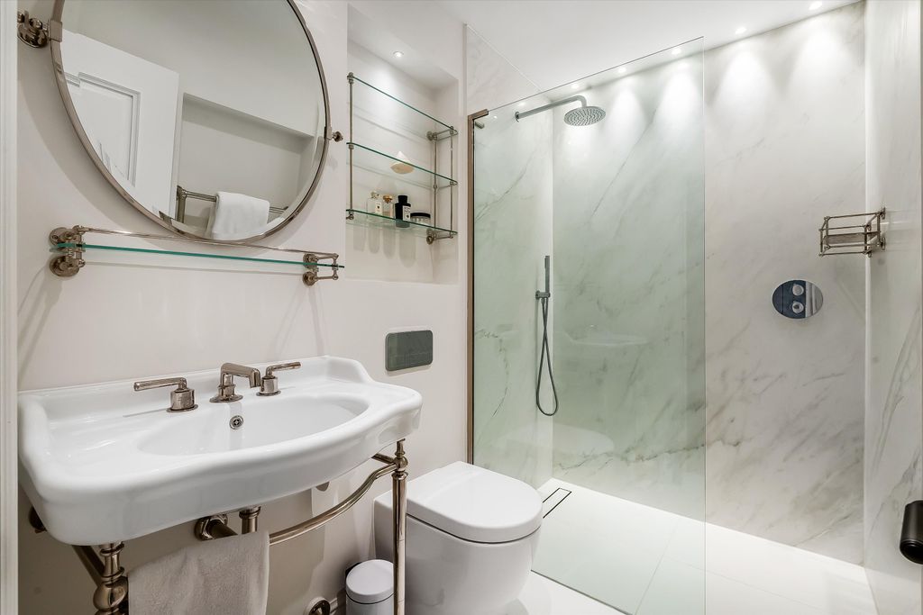Additional image 20 of 4 bed detached house for saleBroadwater Rise, Guildford, Surrey GU1