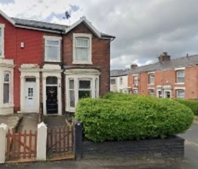 Property photo 1 of 17