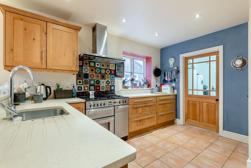 Property photo 3 of 16 Kitchen/Dining Room