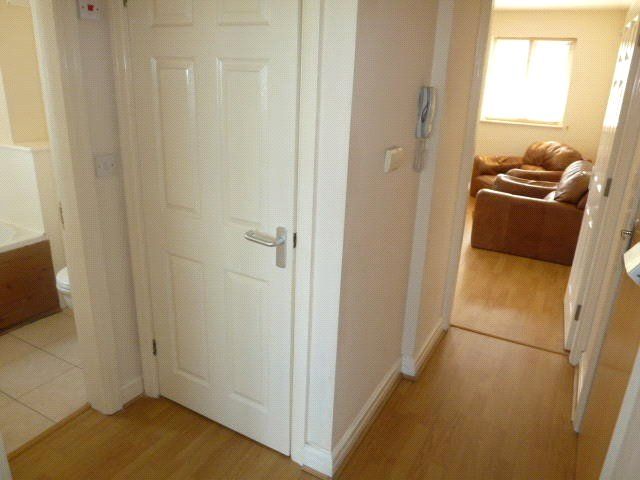 Property photo 3 of 8 Hallway