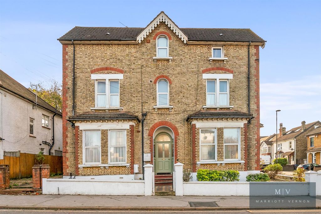 Property photo 1 of 16 Aberdeen Road 14 F1 MV-18.Jpg