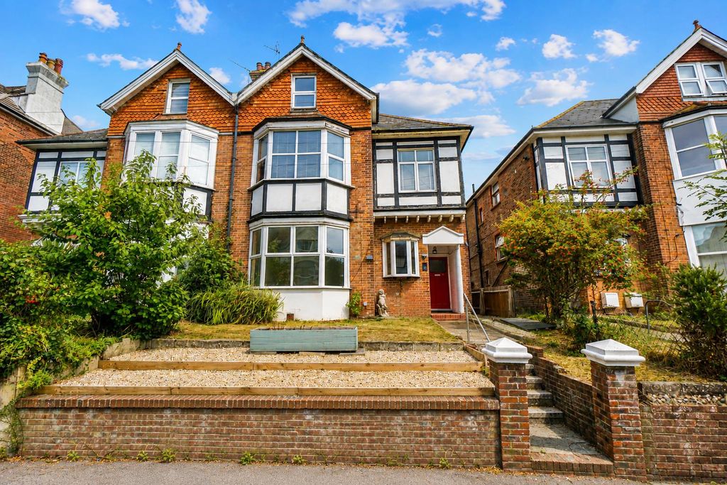 Property photo 1 of 15 136d2091-2Bf1-470d-809B-Ead32B5053ba.Png