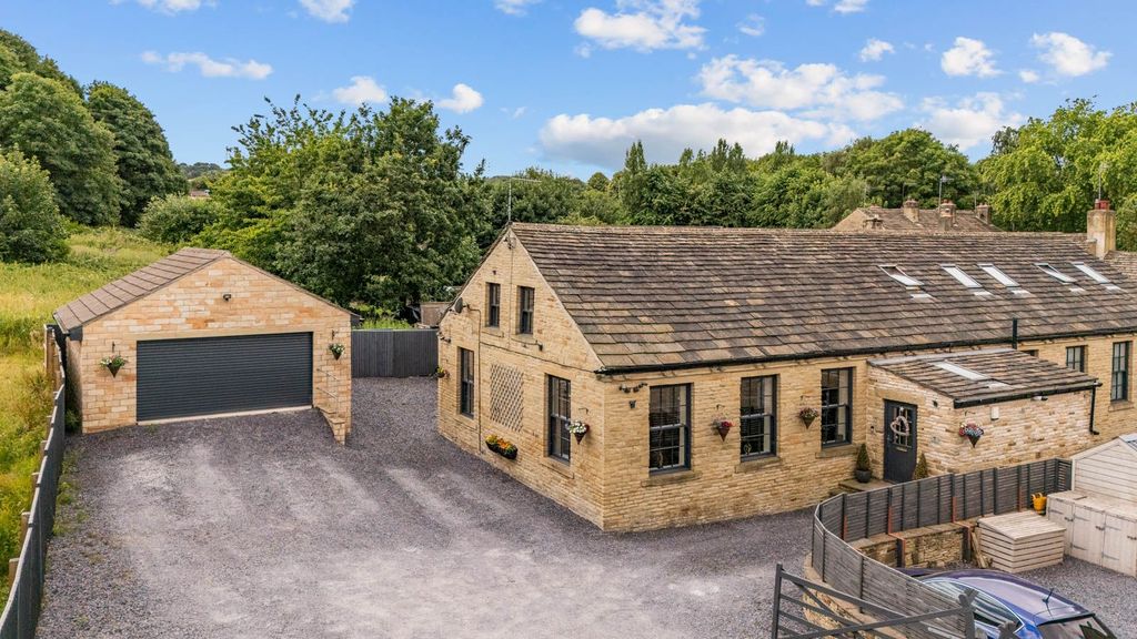 Property photo 1 of 52