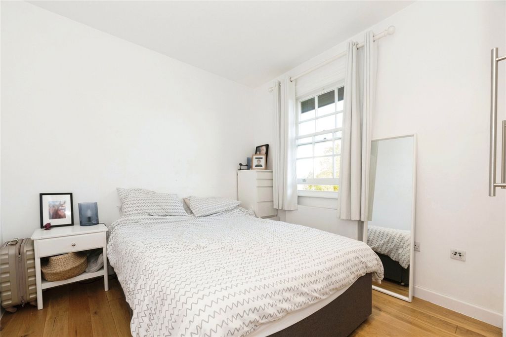 Property photo 2 of 17 Photography