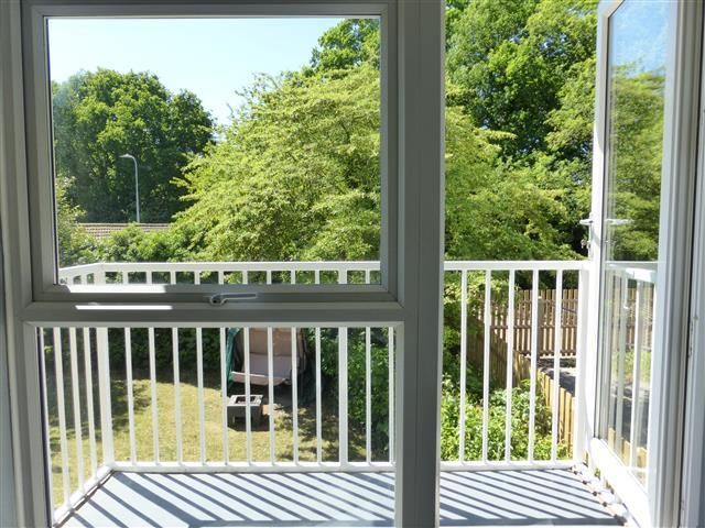 Property photo 2 of 11 Balcony