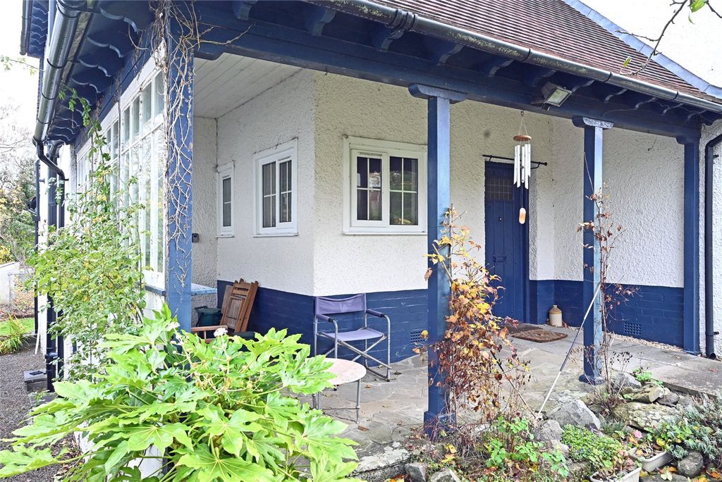 Property photo 2 of 30 Veranda