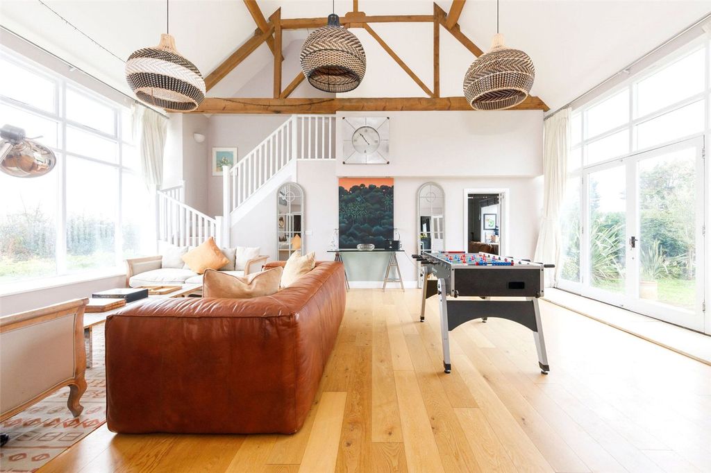 Property photo 3 of 28 Drawing Room