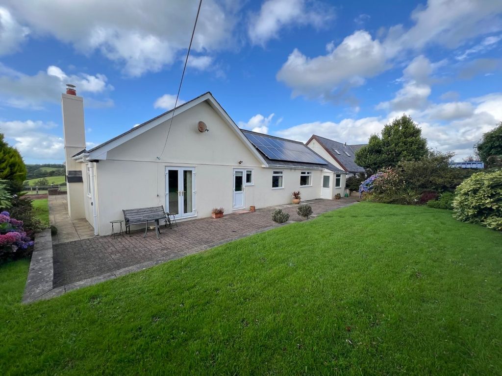 Property photo 2 of 45