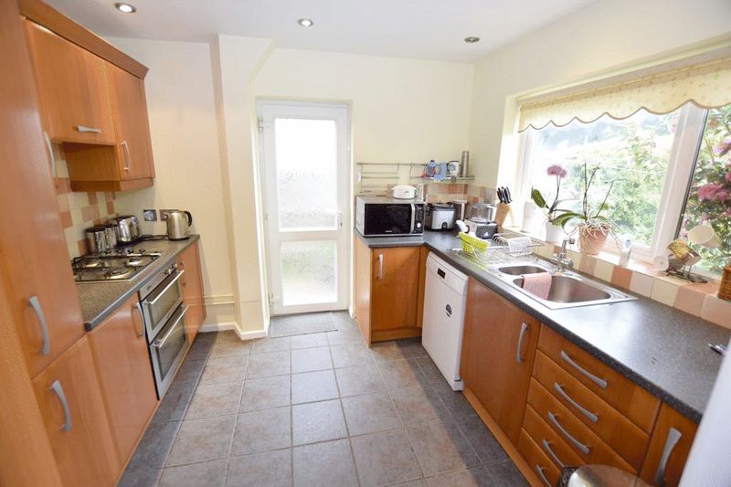 Property photo 2 of 10 Photo 3